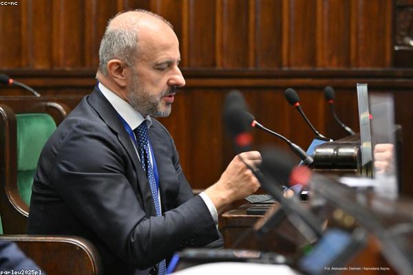 Kimyasal Bağımlılıklardan Davranışsal Bağımlılıklara: Beyindeki Ödül Mekanizması Nasıl Çalışır?