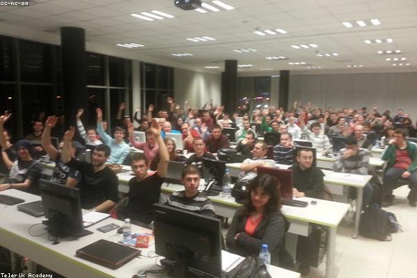 Açık Kaynak Kodun Gücü: Linux Dünyayı Nasıl Görünmez Bir Şekilde Yönetiyor?